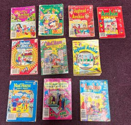 18. Collectors Lot Of Archie Comic Books (10)
