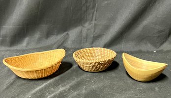 4. Collectors Lot Of Small  Asian Baskets (3)