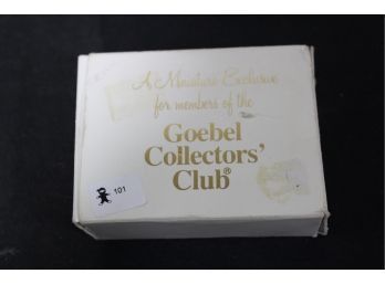 101. Goebel Collector's Club Ltd. Ed. Necklace