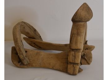 Extremely Rare Early American Wooden Saddle