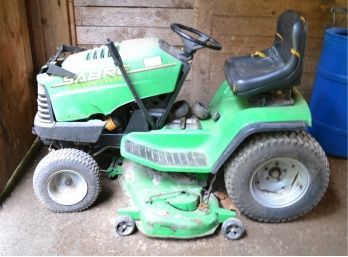 John Deere Sabre Lawn Mower Tractor