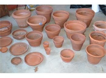 Terracotta Planter Lot Of 18 Planters & 5 Saucers