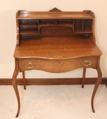 Vintage Wooden Desk (B-87)