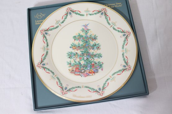 Lenox 1993 Christmas Holiday Plate