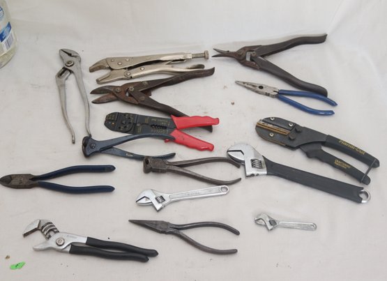 Assorted Pliers Wire Cutters, Nippers, Wrenches And More!!! (D-22)