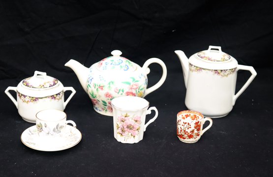 Vintage Teapots And Tea Cups (a-50)