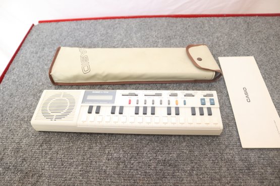Casio VL-Tone VL-1 Musical Instrument & Calculator Keyboard. (E-81)