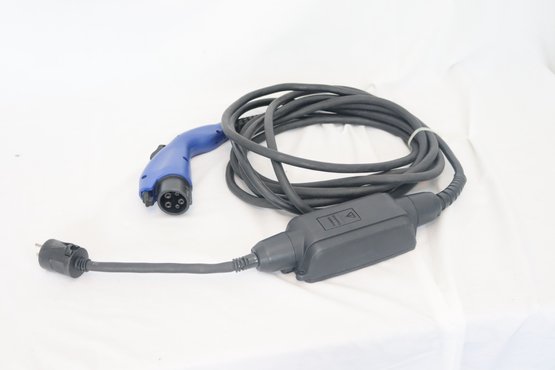 Toyota Prius Electric Vehicle Charger (E-21)