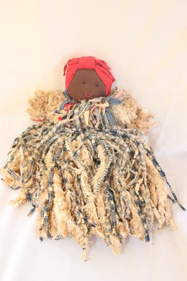 Vintage Primitive Rag Doll Folk Art. (C-12)