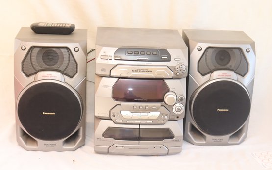 Panasonic CD Stereo System SA-AK57 (5 CD Changer) AC-120V 220W