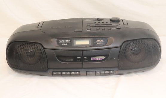 Panasonic RX-DT401 AM/FM/CD Dual Cassette Portable Stereo Boombox.  Works (L-3)