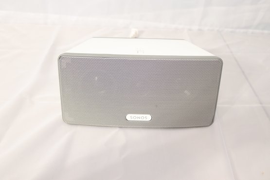 SONOS PLAY:3 Wireless White Speaker W/Power Cord. (H-78)
