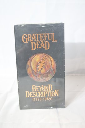 Grateful Dead Beyond Description 1973-1989 CD Set *SEALED* Collectors Box Set (E-57)