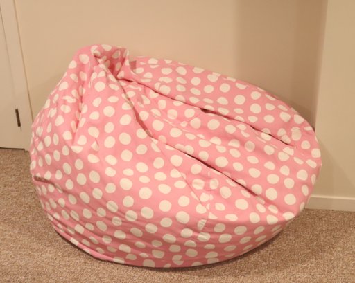Pink Polka Dot Bean Bag Chair (I-7)