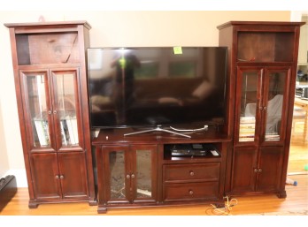 TV Wall Unit Media Entertainment Center With Glass Doors