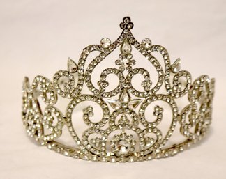 Vintage Tiarra Rhinestone Crown (S-49)