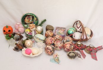 Vintage Holiday Ornament Decor Lot Christmas, Easter, Halloween (A-35)