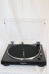 Audio-technica AT-LP60XBT  Turntable. (A-38)