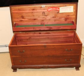 Vintage Lane Cedar Chest (B-94)