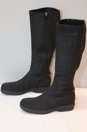 Gucci Canvas And Leather Zip Up Knee High Boots Size 5 Made In Italy (J-71)