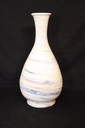 Vintage Artglass Vase (o-5)
