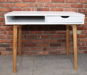 Small White Desk With Natural Wood Legs