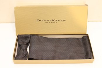 Donna Karan Bow Tie And Cumberbund (V-14)