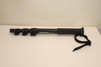 Manfrotto 680B Telescopic 4 Section Aluminum Monopod. Made In Italy (V-21)