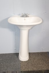 Glacier Bay Pedestal Sink W/ Faucet
