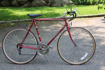 1980s SCHWINN WORLD SPORT MENS 10 SPEED BICYCLE