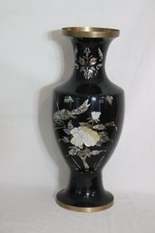 Black Enamel Chinese Vase With Abalone (T-27)