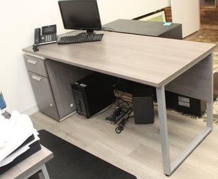 2 Drawer Desk (T-19)