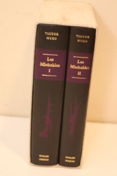 Victor Hugo Le Miserables 2 Book Set (D-19)
