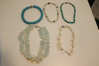 Vintage Necklace Lot W/ 1 Set Matching Earrings (T-1)