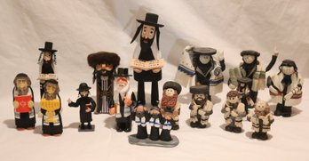 A Bunch Of Jewish Rabbi Figures!  (S-18)