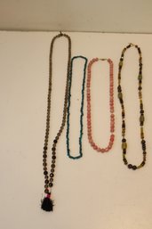 Beaded Necklace Lot (T-8)