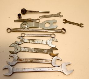 Assorted Wrenches (T-10)