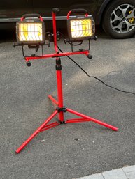 CRAFTSMAN 2 Light Halogen Work Light Tripod