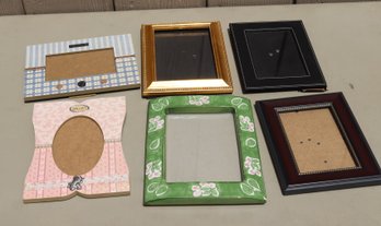 Picture Frames (H-54)