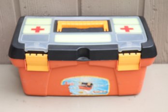 Plastic First Aid Kit Box Glow In The Dark (H-58)
