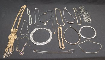 Vintage Necklace Lot   (J-45)