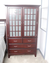 Armoire (R-10)