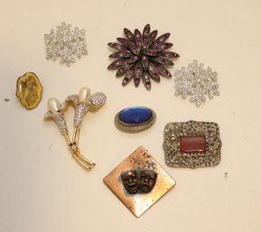 Vintage Brooch Pin Lot. (J-68)