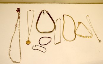 Assorted Necklace Lot (J-69)