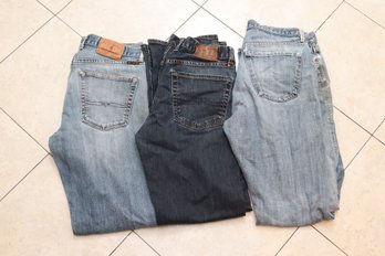 3 Pairs Of Jeans Lucky Brand Sz 32 33 (C-11)