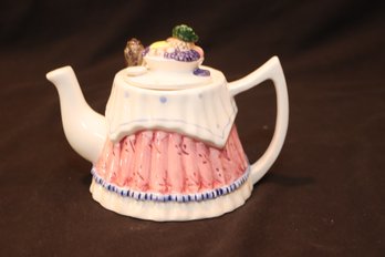 Cardinal Inc. Teapot 1993 'Tea Time'