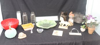 Assorted Housewares Decor Lot!  (D-37)