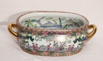 Vintage Chinese Porcelain Tureen (B-17)