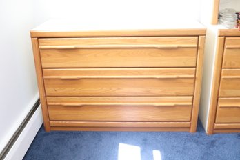 Vintage Stanley Furniture White Top Wooden 3 Drawer Dresser (R-62)