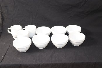 William Sonoma Bowls With 10 Strawberry Street  Mugs (a-98)
